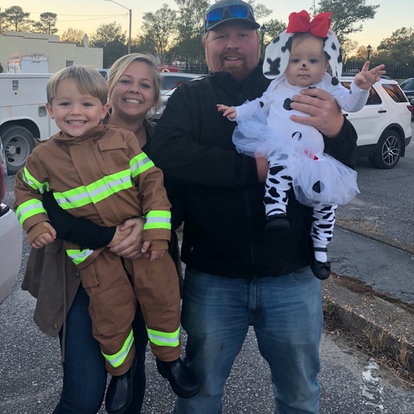 Meet your Posher, Brandy - Picture 1 of 1